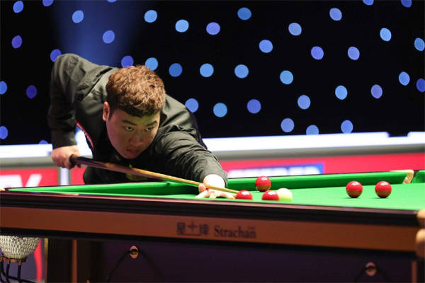 巴乔、瓜迪奥拉与托尼在布雷西亚聚餐，托尼虽然和瓜...