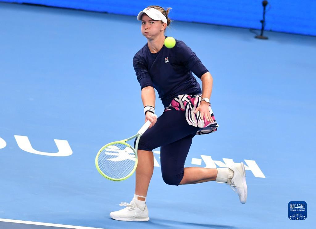 威尔斯轰13+3！赵继伟9+2+8，弗格16分，奥利弗11+8,辽篮领先10分.