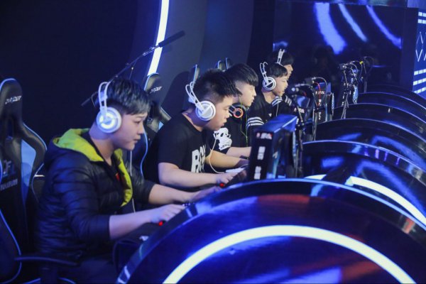 竞技舞台上 竞技舞台上